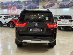 تۆیۆتا لاند کروزەر